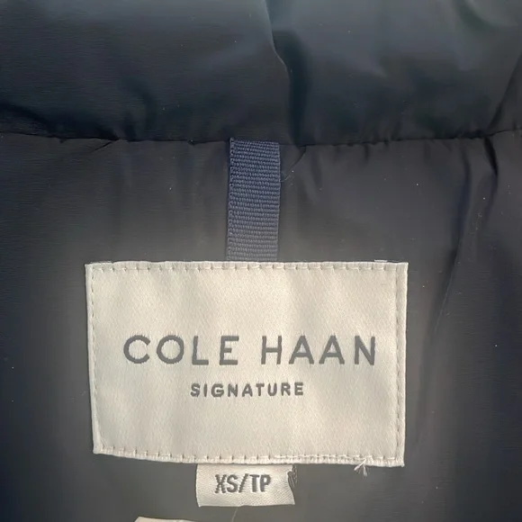 Cole Haan Signature Navy Long Down Puffer Coat Hooded Size XS NWT - Picture 11 of 11